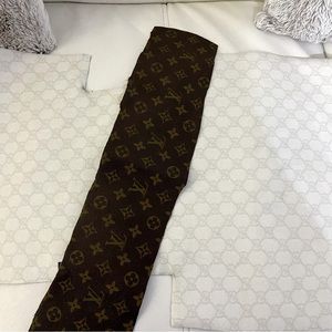 Gucci material/ Louis Vuitton material
